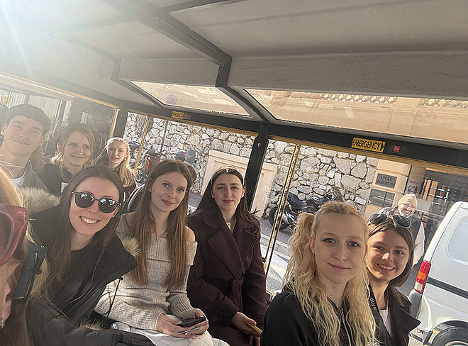 Gruppenfoto Tour Bus