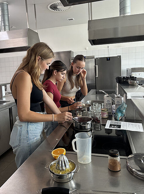 Gesunde Ernährung_SuS in der Küche