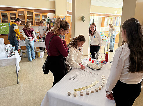 Geruchstest im Speisesaal