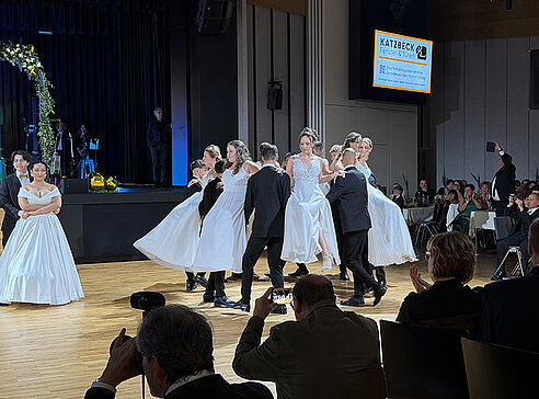 Tanzfläche mit Polonaise