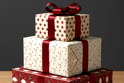 Geschenkpapierpakete