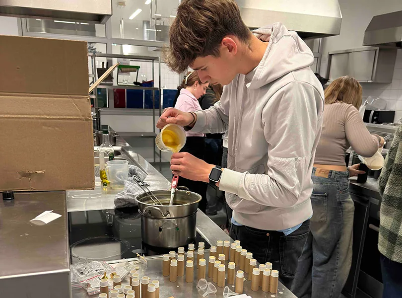Junior Company „Bladl & Bliaml“ bei der Produktion